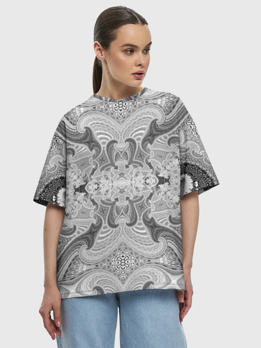 Monochrome Fractal Mandala — Women's oversized cotton T-shirt