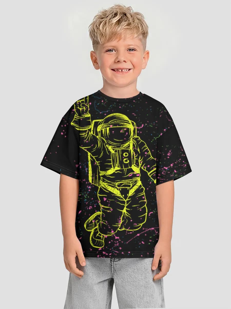 Children's T-shirt. Oversized