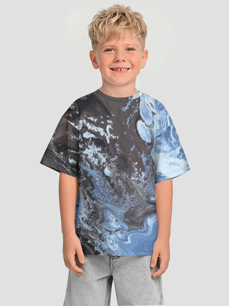 Children's T-shirt. Oversized