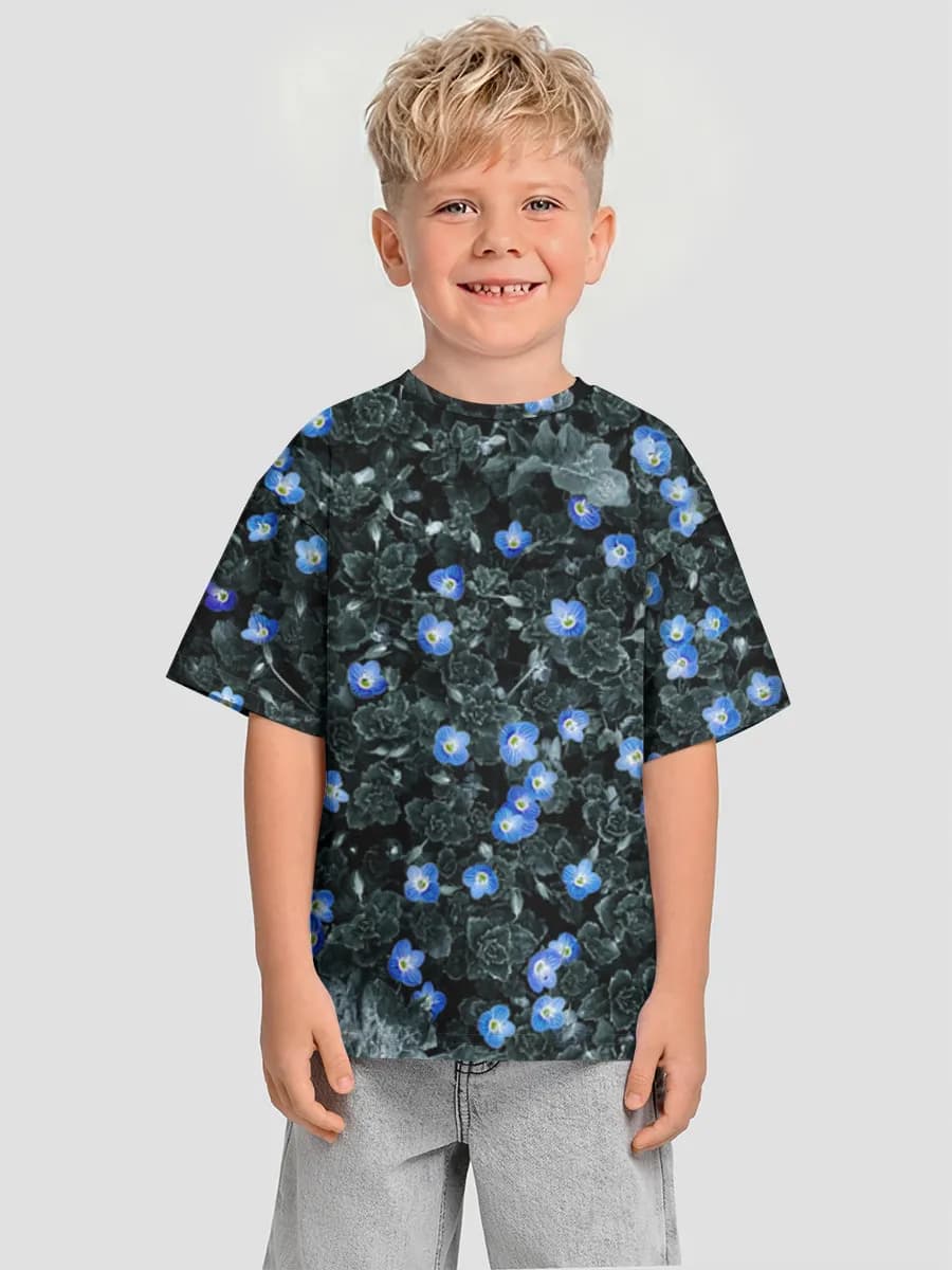 Children's T-shirt. Oversized