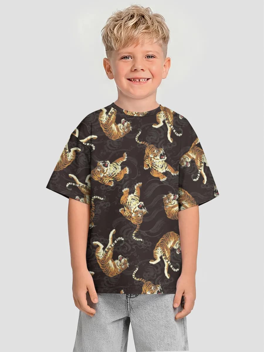 Children's T-shirt. Oversized