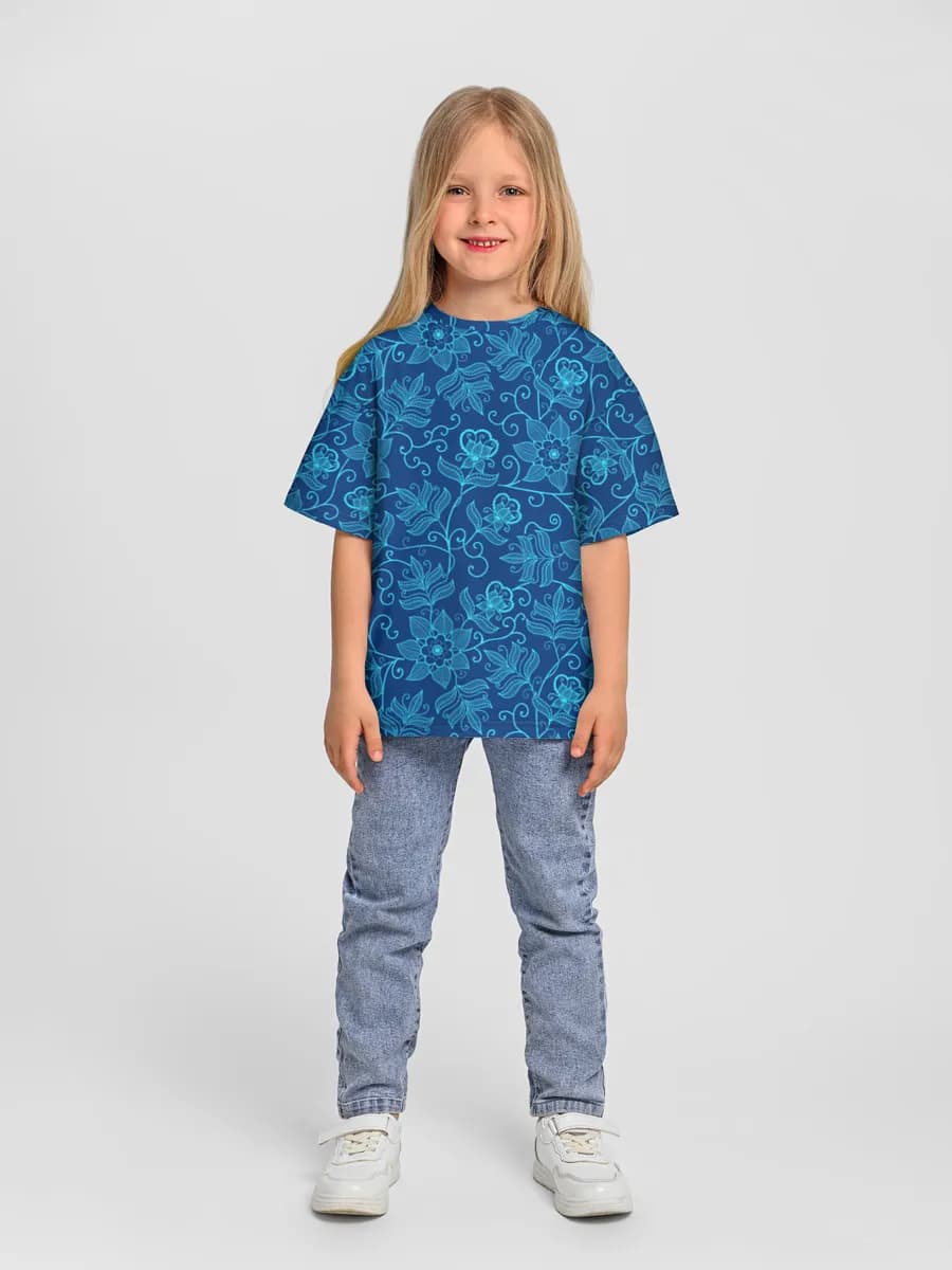 Children's T-shirt. Oversized