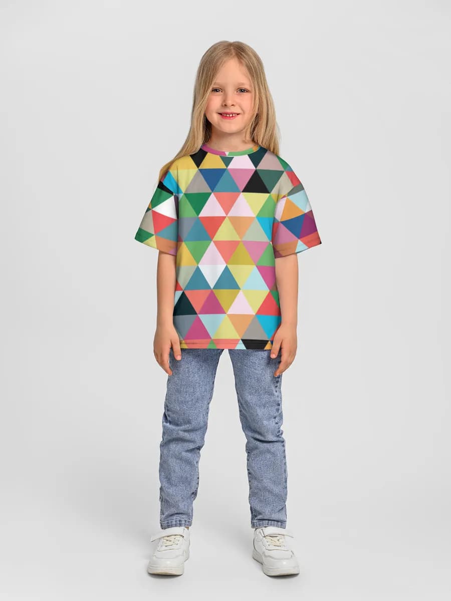 Colorful Geometric Triangles