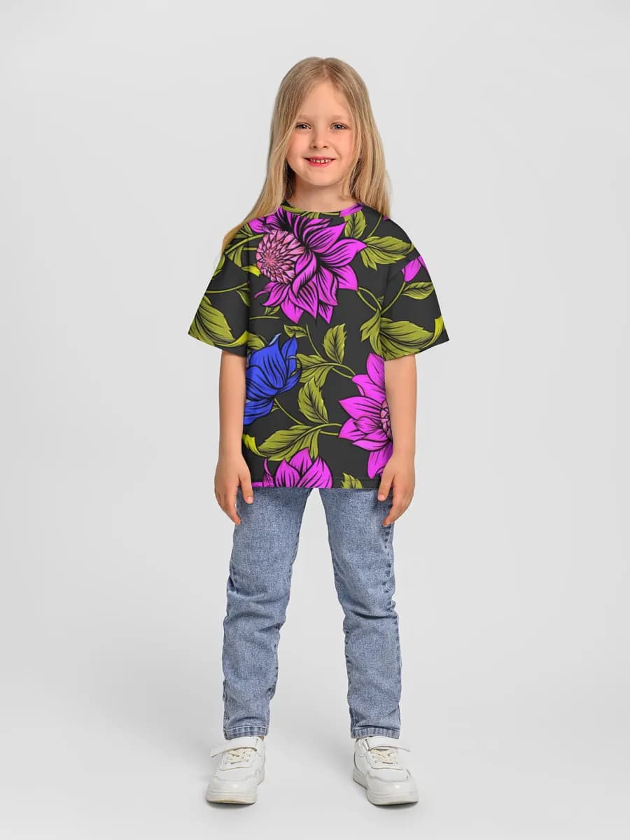 Children's T-shirt. Oversized