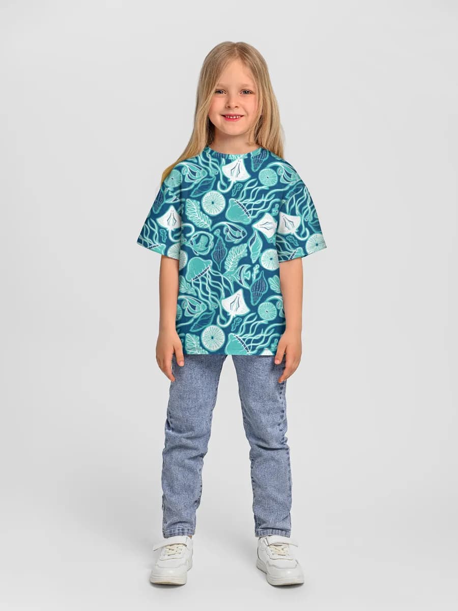 Children's T-shirt. Oversized