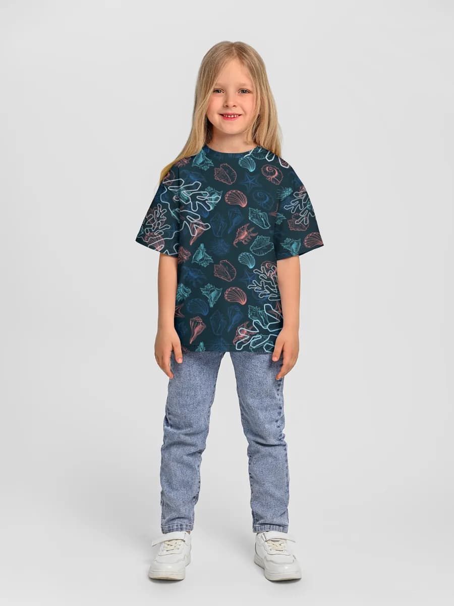 Children's T-shirt. Oversized