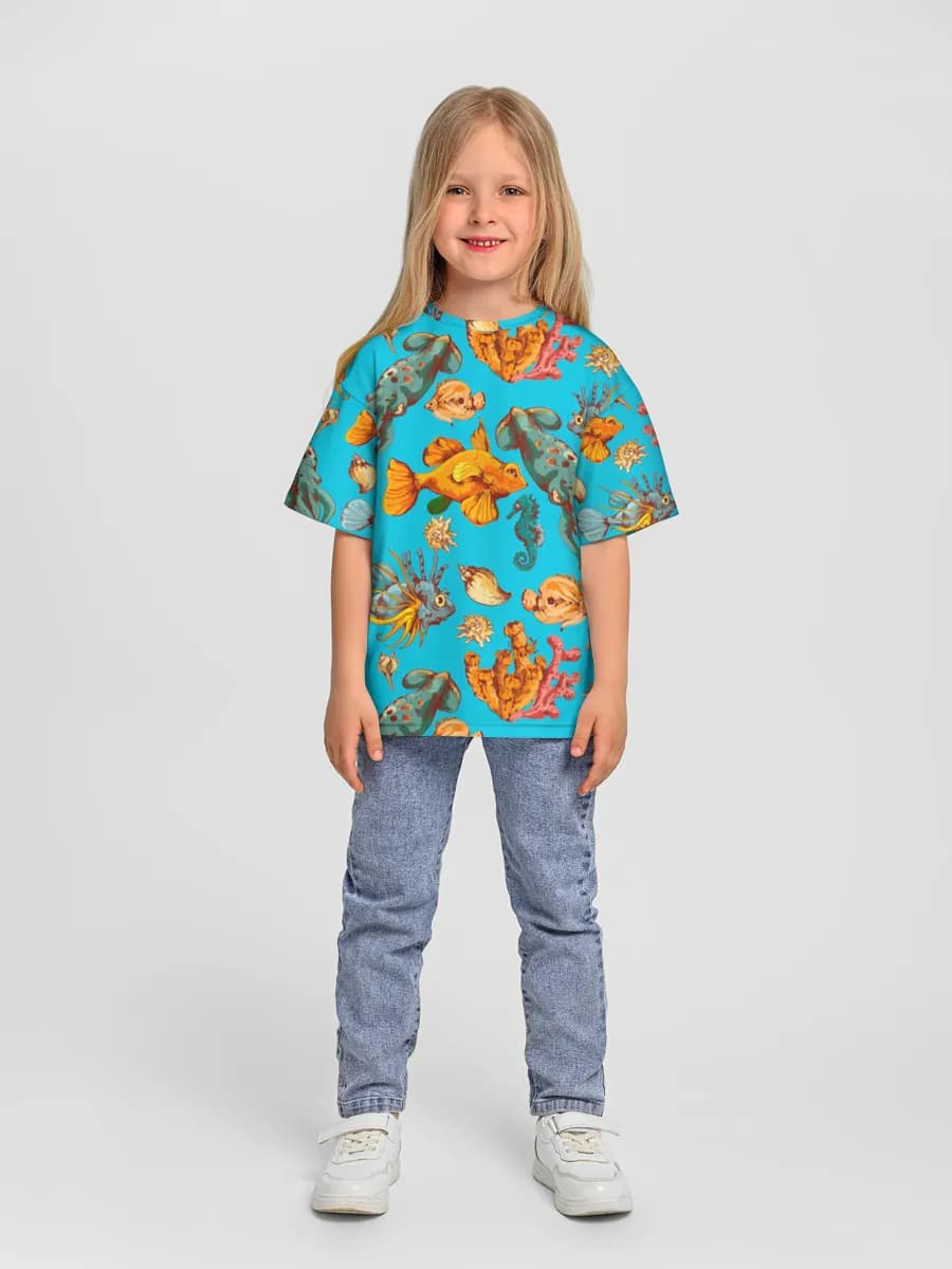 Children's T-shirt. Oversized