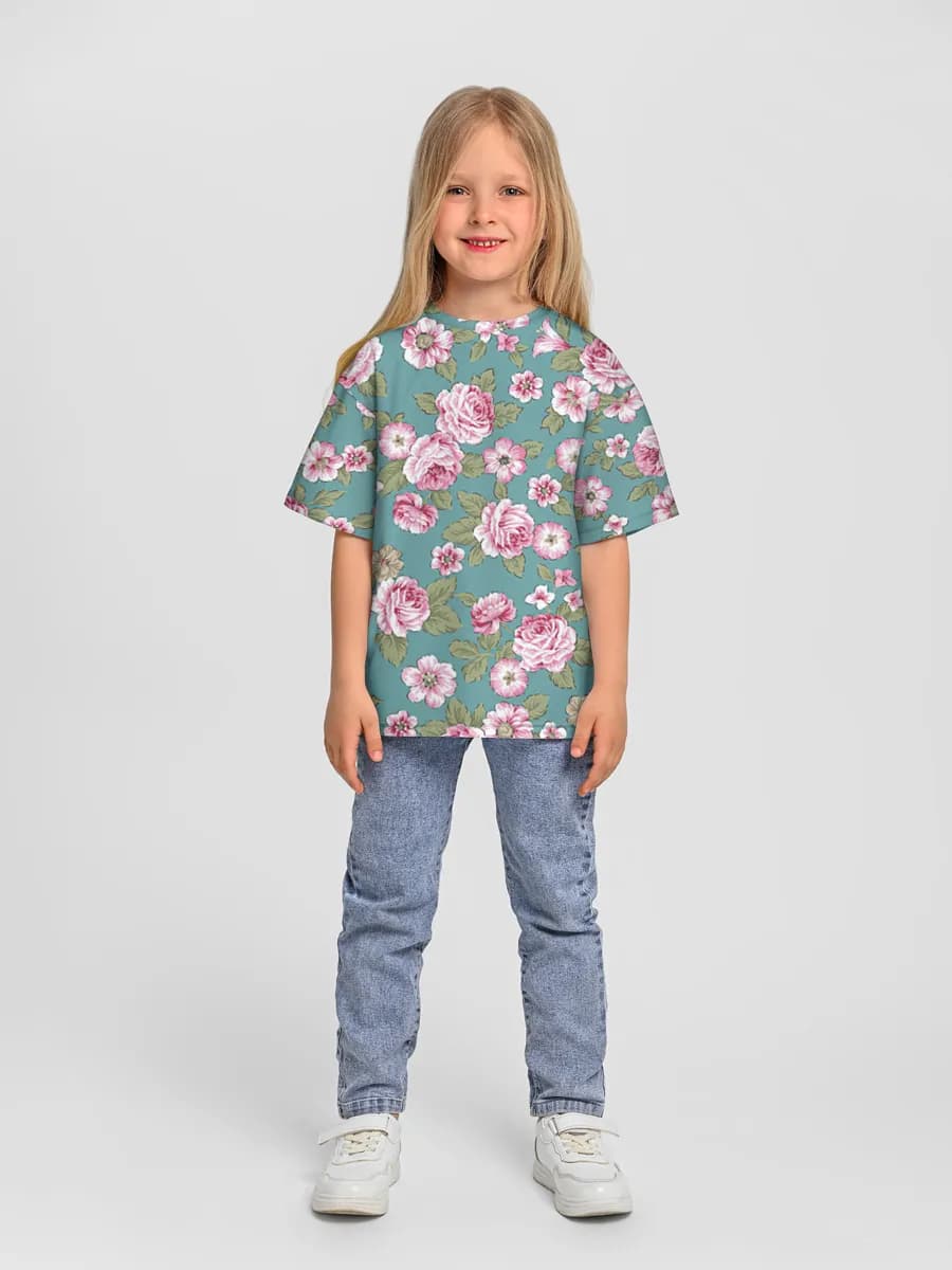 Children's T-shirt. Oversized