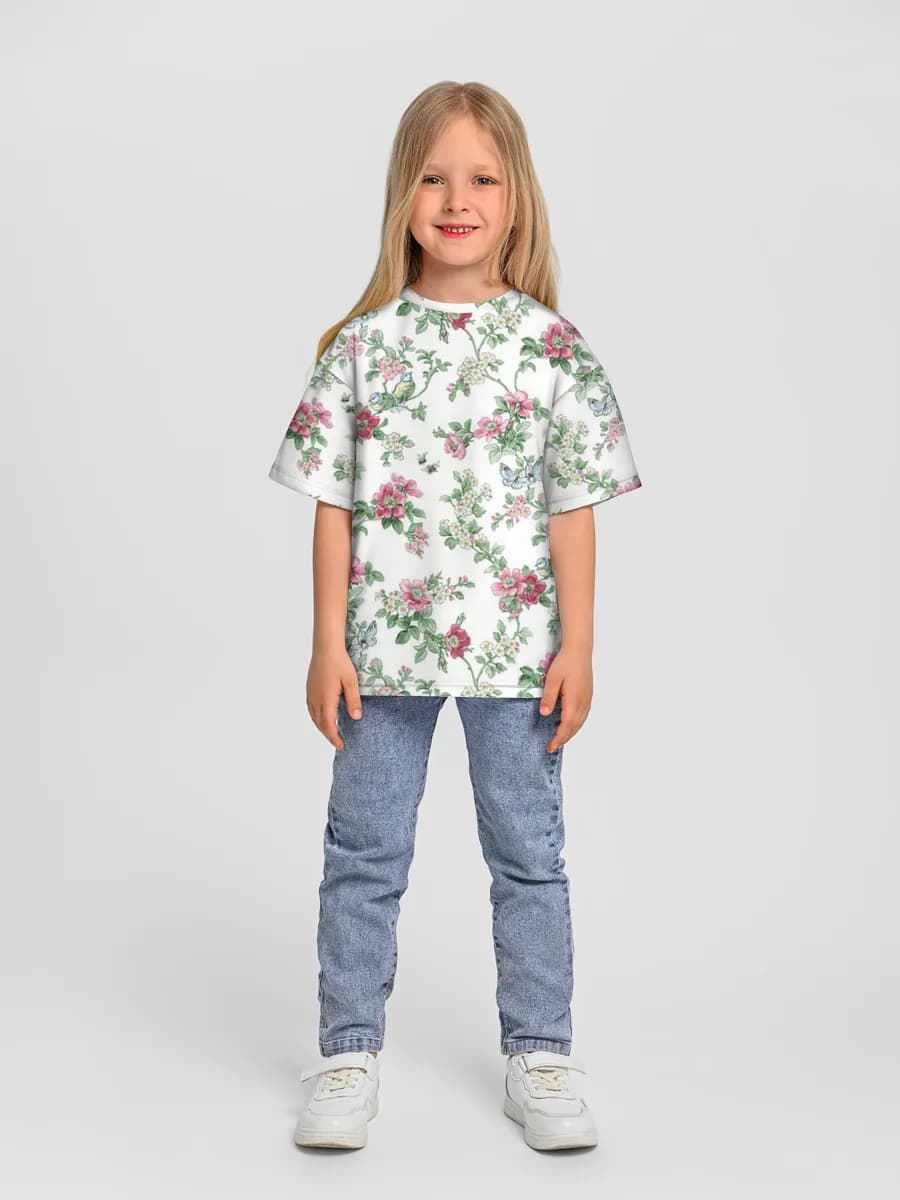 Children's T-shirt. Oversized