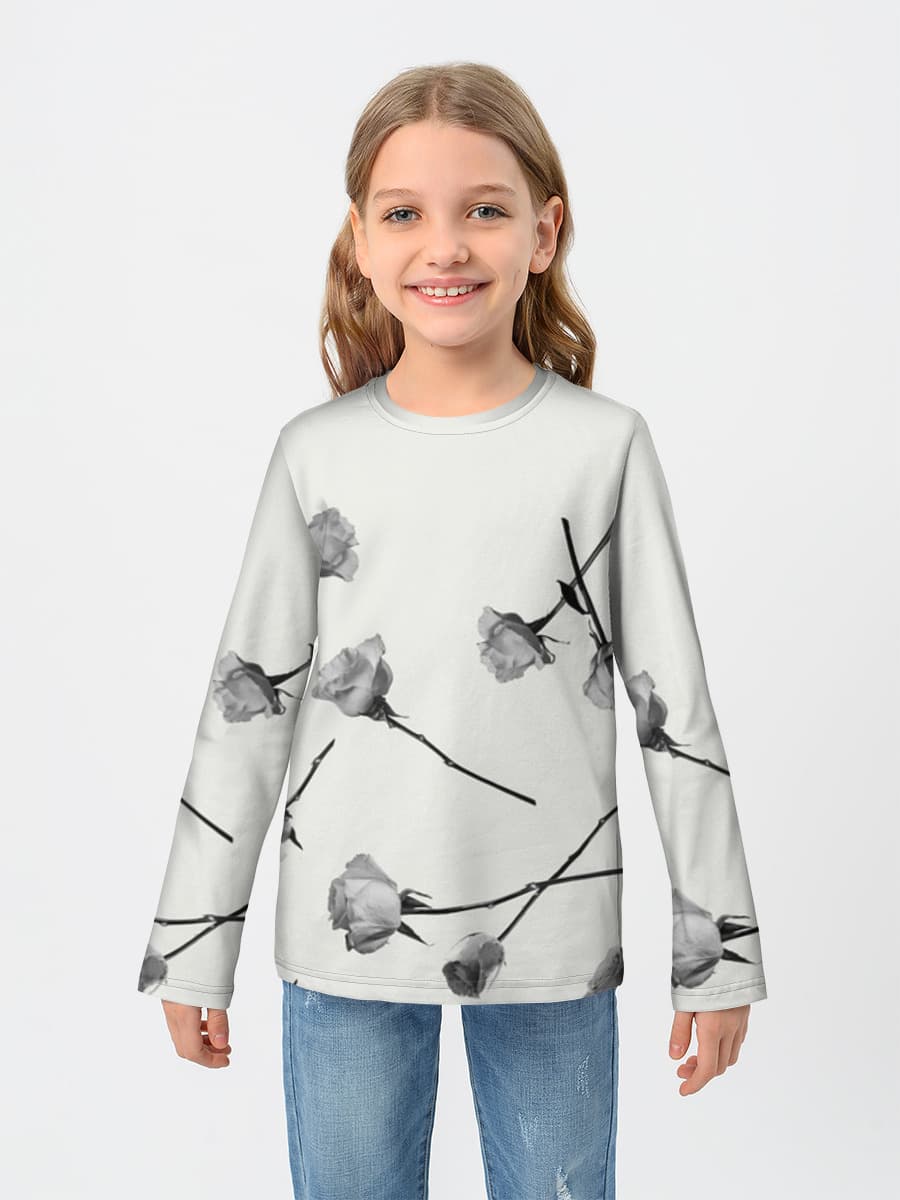 Monochrome Roses Falling Design