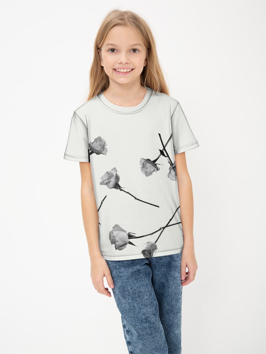 Monochrome Roses Falling Design